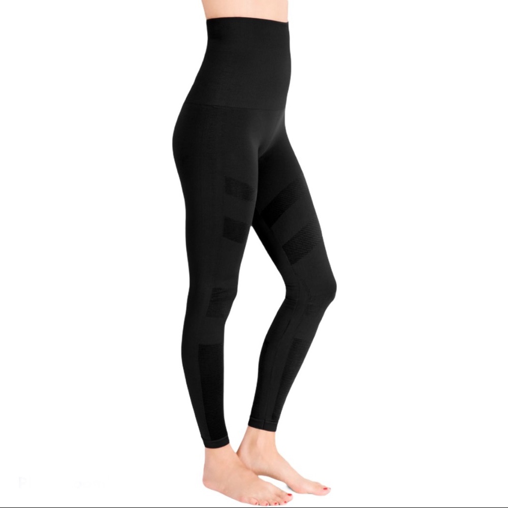 Belly Bandit Mother Tucker Moto Leggings Size M